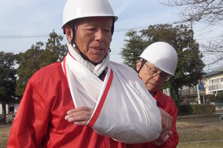 三角巾を使った応急処置訓練