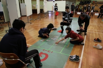 かるた大会試合中の写真6