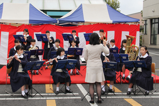 百間中学校吹奏楽部の演奏2