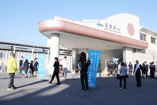 東口全体