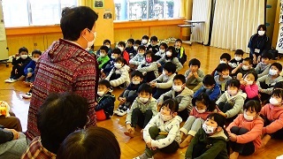 まゆだま作り50年を超える女性からの話