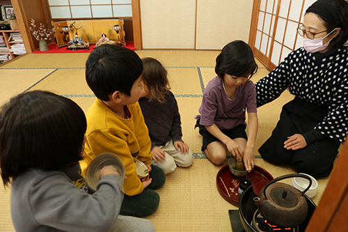 子ども達が体験している様子