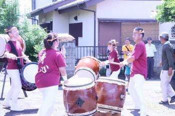 太鼓の演舞