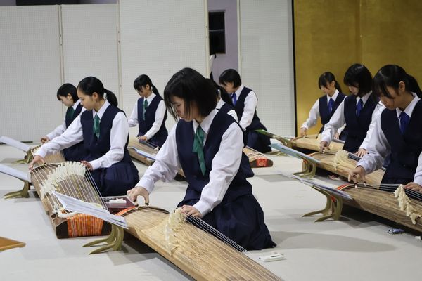みやしろ芸術祭小ホール発表会（前原中学校音楽部（琴））