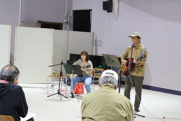 みやしろ芸術祭小ホール発表会（ギター弾き語り）