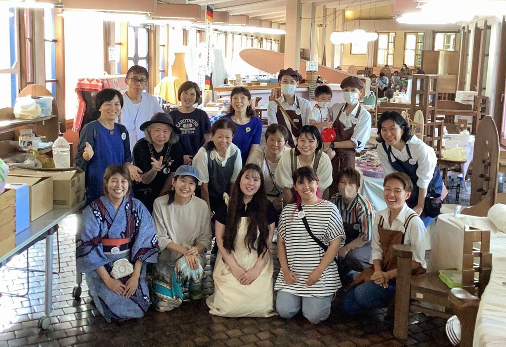 マーブルマルシェの出店者集合写真